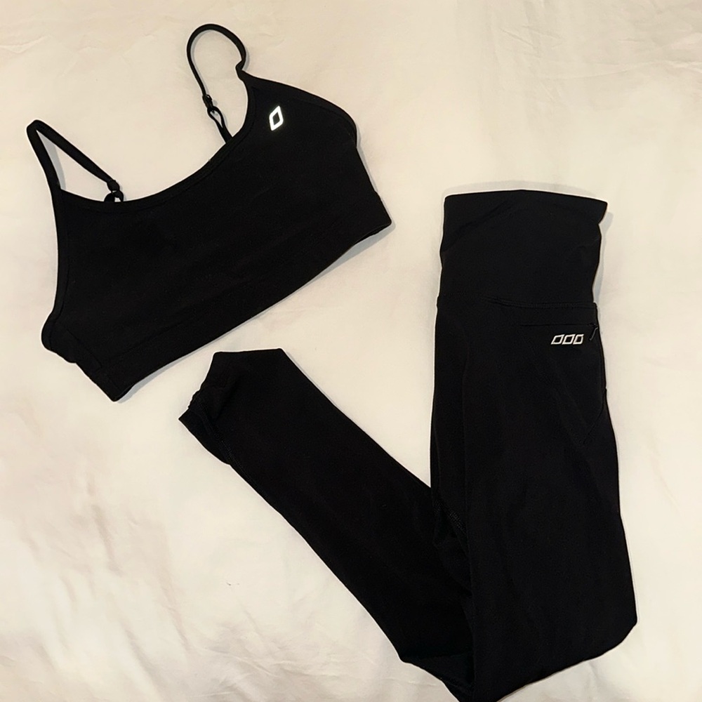 Lorna Jane Black Set